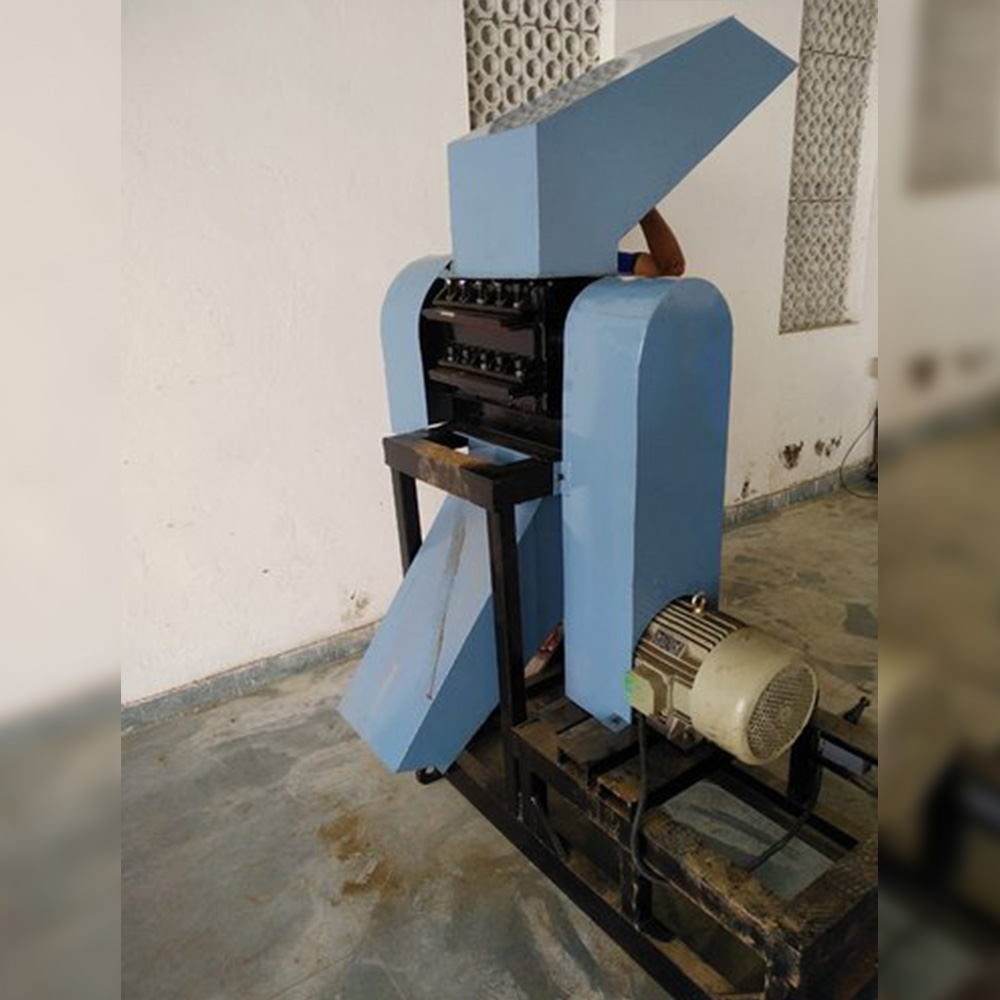 Food Waste, PET Bottle Shredder, Capacity: 250 Kg/hr